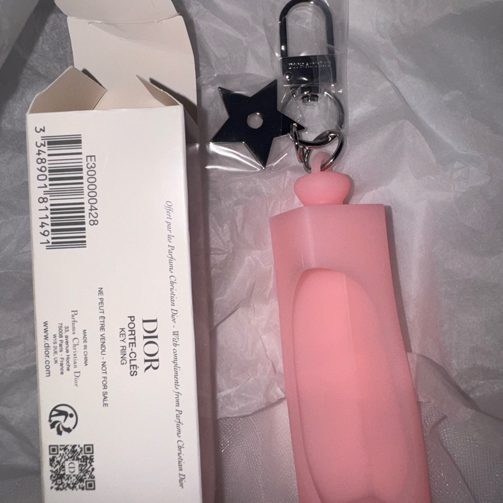 NWT Dior Addict 24hr Lipglow Oil Black Cherry + Holder Keychain + More - Picture 8 of 14